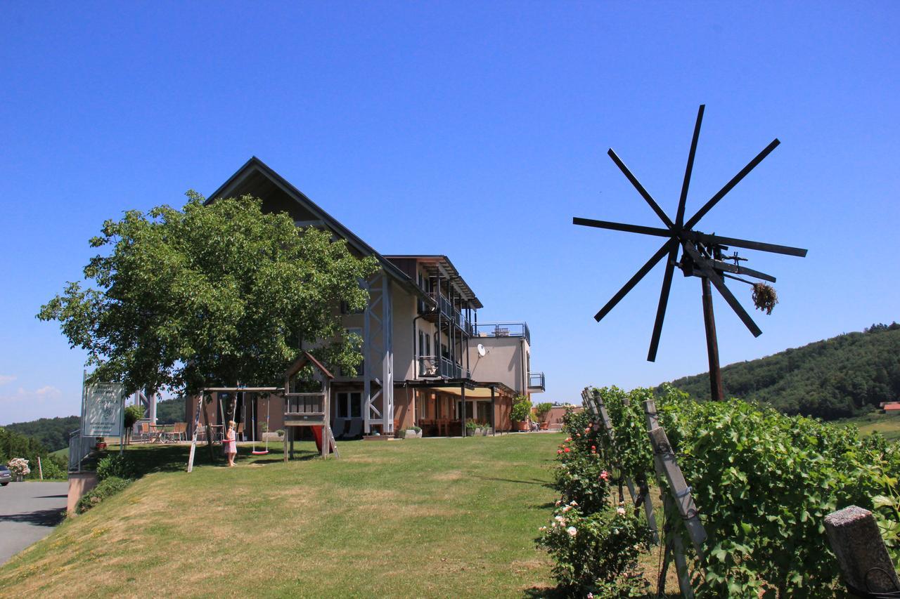 Zweytick Gaestezimmer Weingut Рач-ан-дер-Вайнштрассе Екстер'єр фото